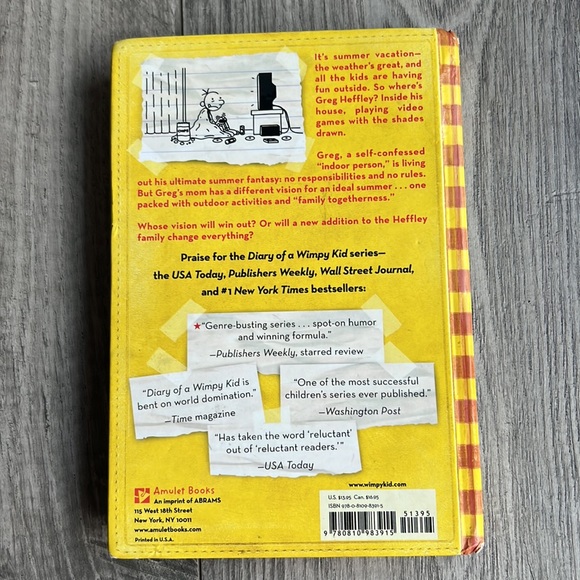 Books Dork Diaries and Diary of a Wimpy Kid Dog Days 3 Chapter Books - Picture 5 of 8